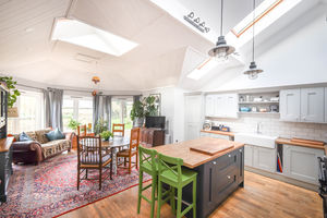 Photo 19- click for photo gallery